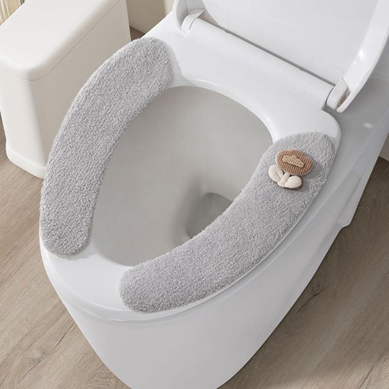 1 ペア冬用ぬいぐるみ便座カバー厚いパッド入り滑り止めソフト - Home Bathroom With Two Toilets のレビューと価格